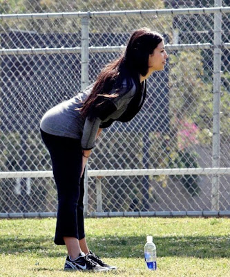 [Foto] MAU TAU Tips ‘Kim Kardashian’ Tetap Seksi dan Bahenol Kim+Kardashian+6