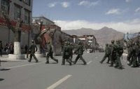 Lhasa troops