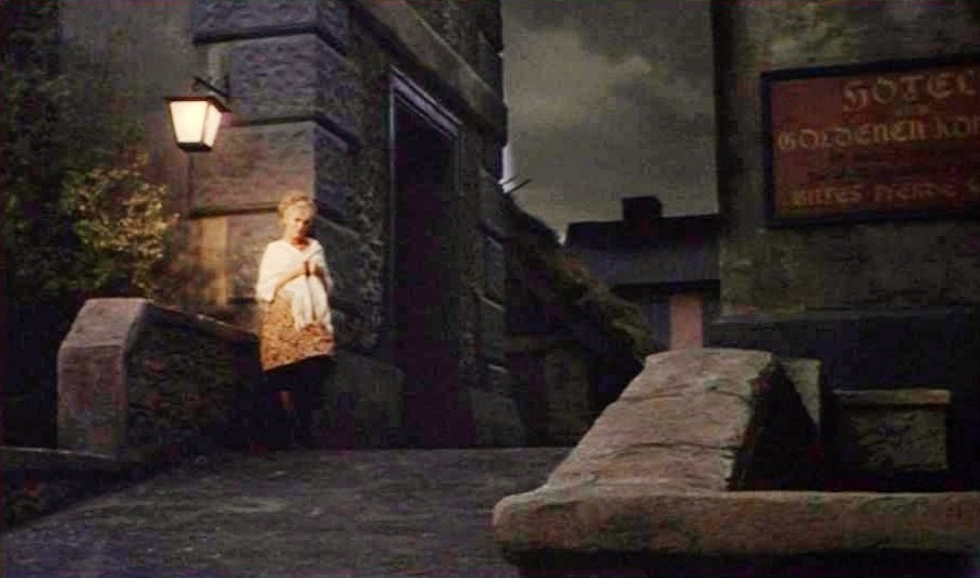 [Frankenstein+created+woman+002.JPG]