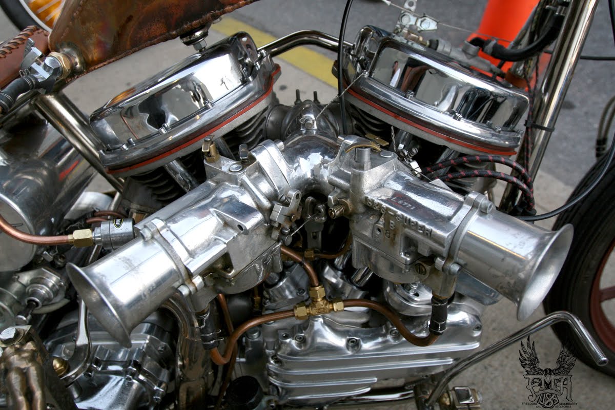 Dual Riley Carbs on a Panhead...