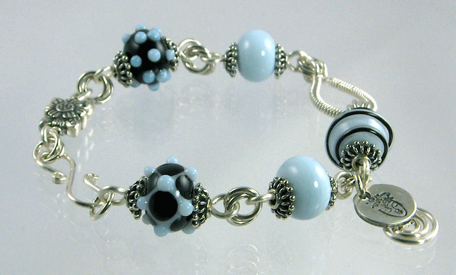 [Web-Twilight-4.gif]