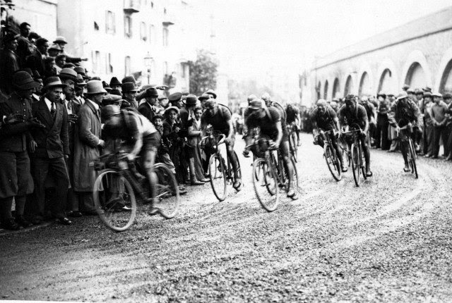 ITALIAN CYCLING JOURNAL Giro Photos 1926, 1927, 1928, 1930