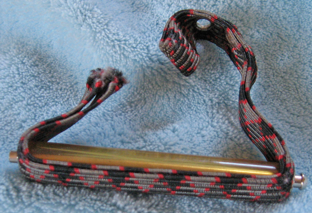 Hep Kitten's BariUke Blog Using Capos on Baritone Ukuleles