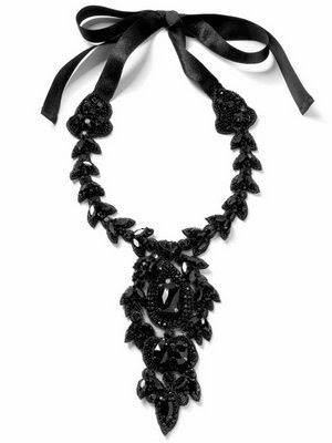 http://3.bp.blogspot.com/_ay_WhaGWcok/SRsV7GG99XI/AAAAAAAACpY/srh7l3Sa_Ck/s400/black+necklace.jpg