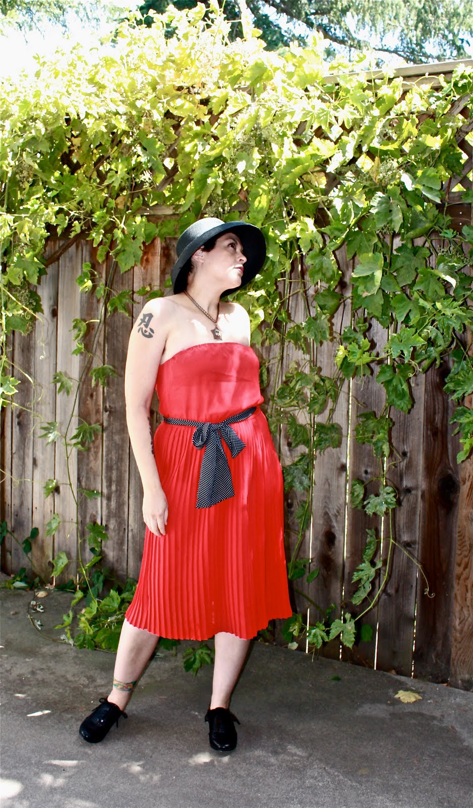 THE CITIZEN ROSEBUD The Center of the Universe Tastes like Raspberries