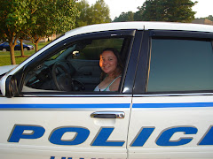 Jonna in patrol car