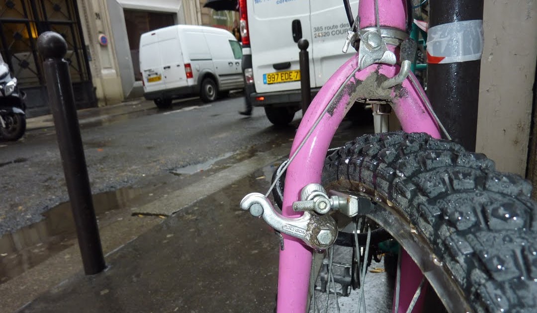 VINTAGE MTB Paris street bikes