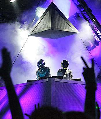 Yeah: Daft Punk's Alive 2007 Yeah: Daft Punk's Alive 2007