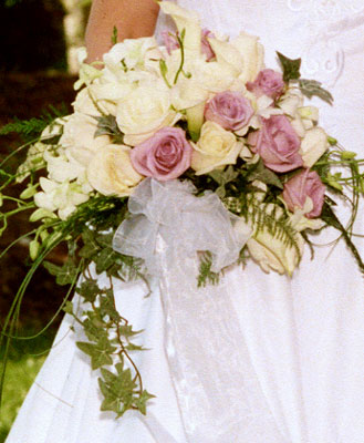 [bridal-bouquet-400.jpg]