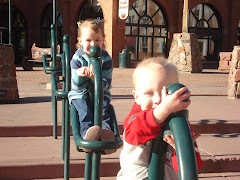 Brooklyn & Kale playing in downtown Flagstaff