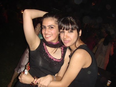 http://3.bp.blogspot.com/_bEL7GWGyzjM/TTmanLQj43I/AAAAAAAAAWY/b07m6MnSoEw/s1600/Hot-Desi-Pakistani-Girls.jpg