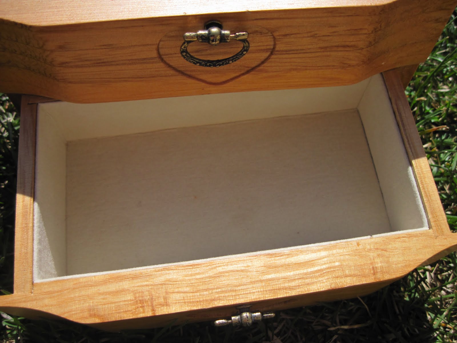 Makin it Domestic Jewelry Box Redo