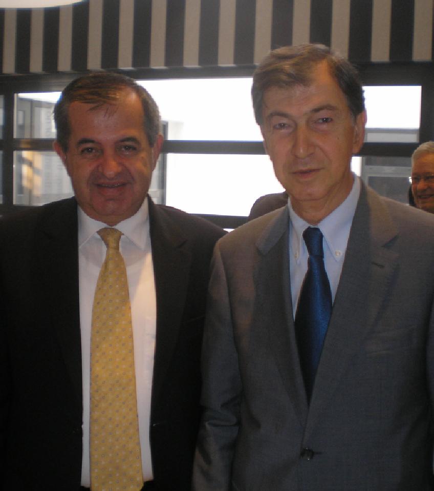 [ΣΧΟΛΕΙΟ3.JPG]
