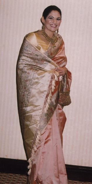 welcome to rosy senanayake s unofficial site supportrosy here you can catch the welcome to rosy senanayake s unofficial site supportrosy here you can catch the