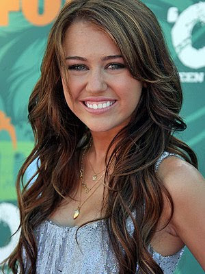 miley cyrus haircut 2009. Miley Cyrus is that super cute