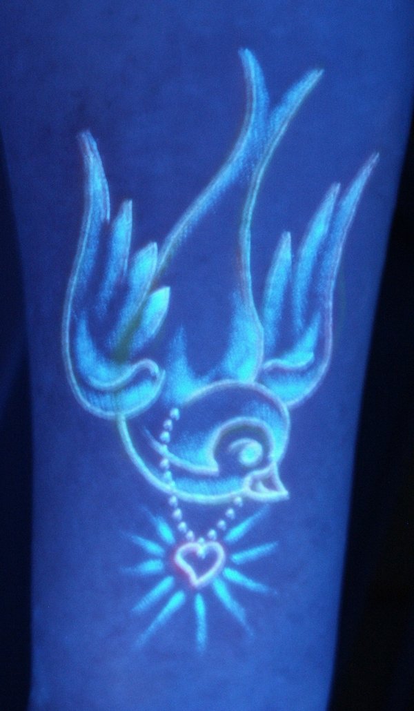 You can also mix and match black light ink with normal tattoo ink to create 