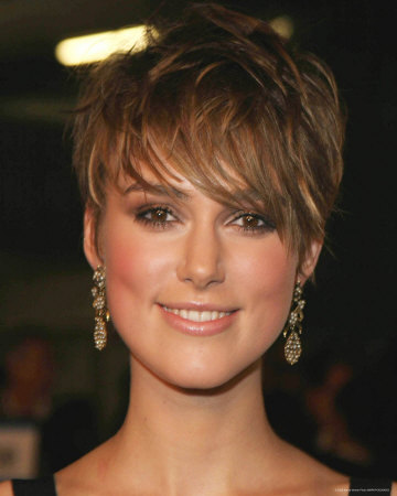 And finally we see that sensationally short pixie hairstyle that fits Keira