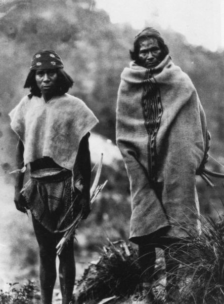 [443px-Tarahumaras1.jpg]