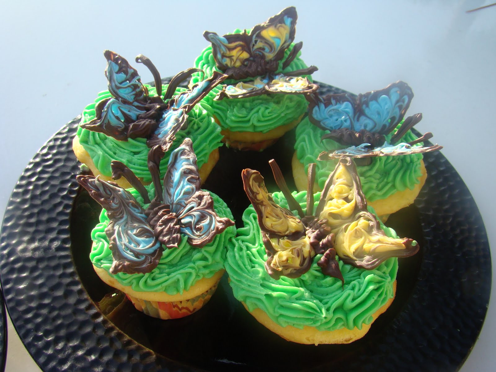 Kids And Cupcakes