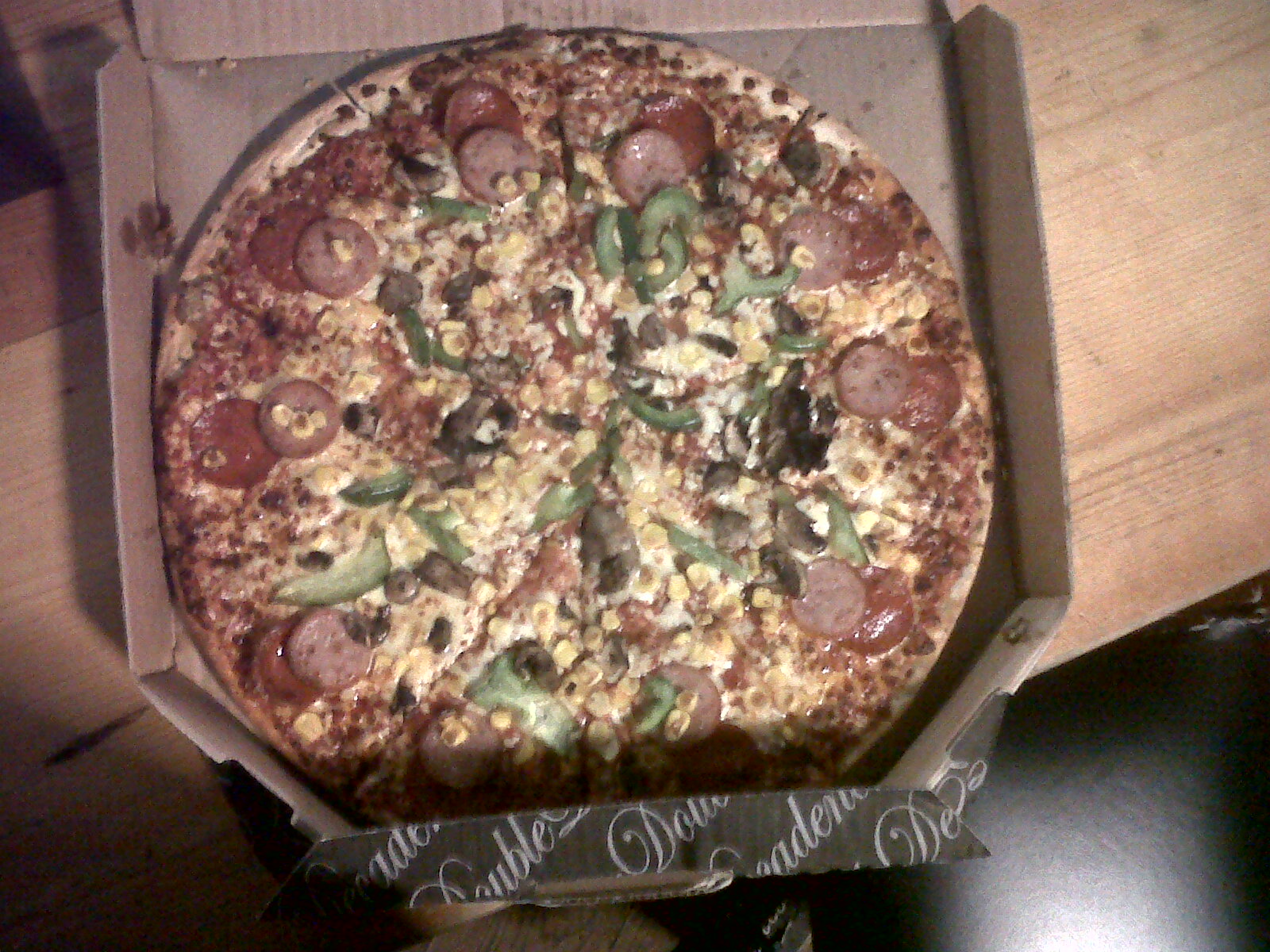 Pizza Quest Domino's Duluxe with Double Decadence 'Basil Burst' Base