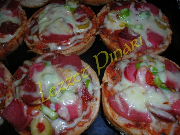 Lezzet Pınarı HAMBURGER EKMEĞİNDEN PİZZA