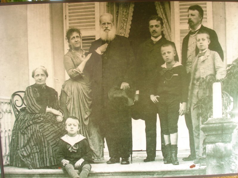 [FotoFamliaImperial.jpg]