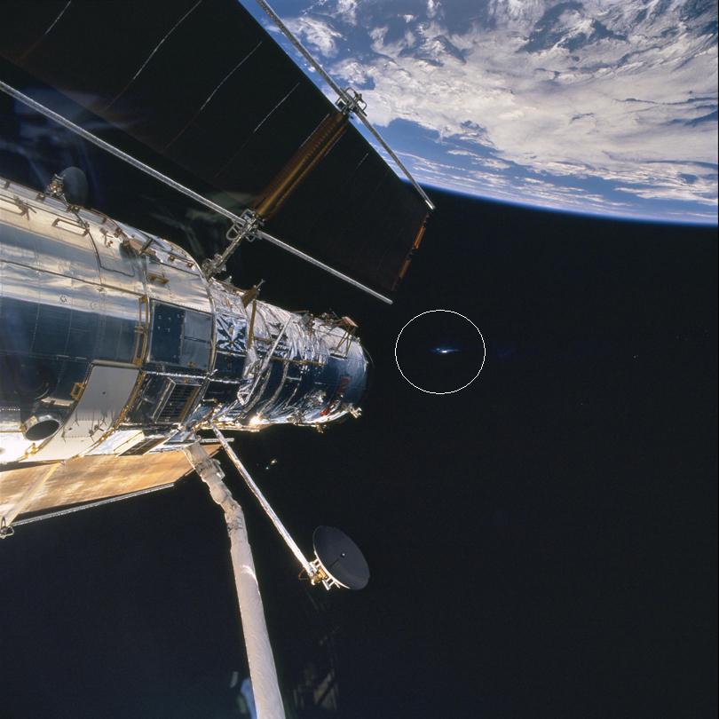 NASA STS 103 - Blue UFO Visited NASA Shuttle - UFO News | Aliens | UFO