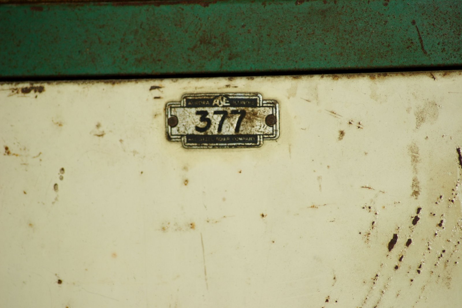 [GrandadsShed02.JPG]