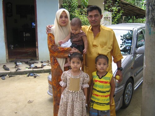MY AUNTY HASILA & PAK LAN WITH THIER FAMILY