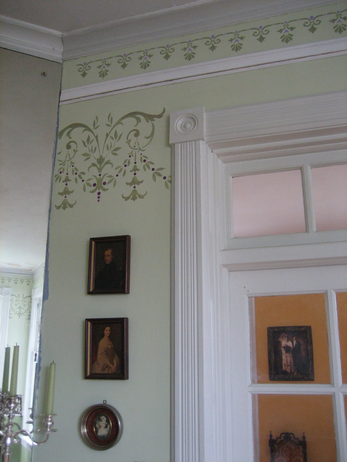 Le Beau Paon Victorien Know Your Terms