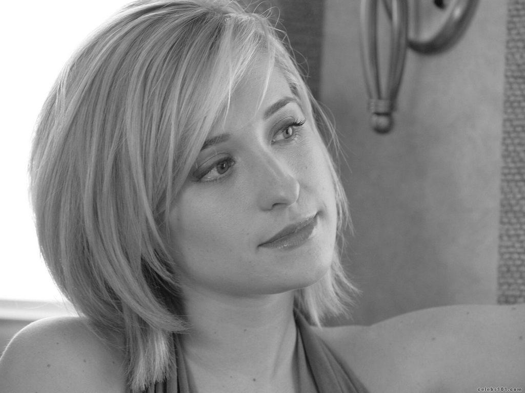 porque salio allison mack de smallville girly world allison mack porque salio allison mack de smallville girly world allison mack