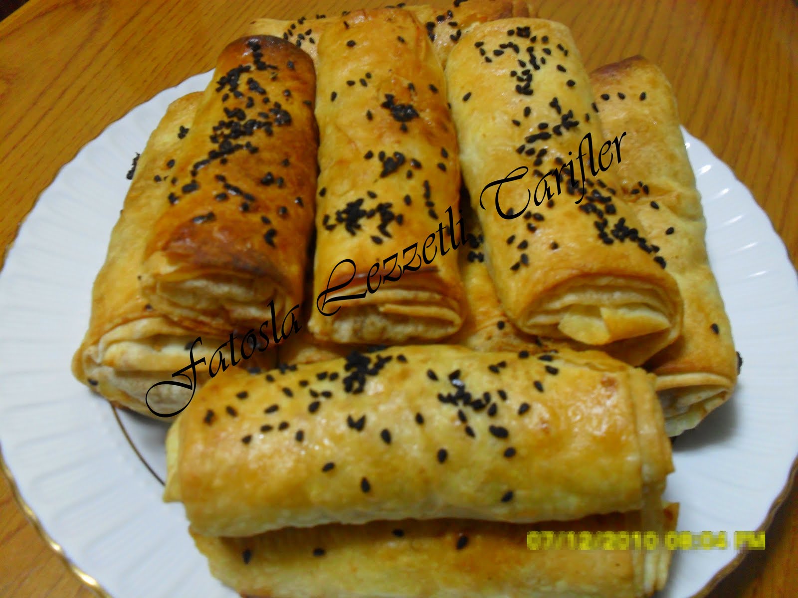 Fatoşun Dünyası Fırında Kıymalı Rulo Börek