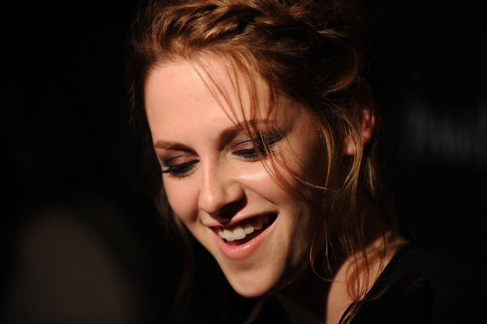 http://3.bp.blogspot.com/_bj-91WvhEuo/TCo1EOoGdbI/AAAAAAAAQoY/86mgYgLY9eU/s1600/73946_KStewartCelebutopia_net35_122_421lo.jpg