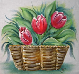 Cesta com Tulipas