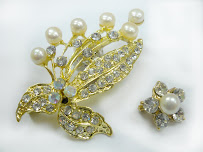 Brooch Bravo