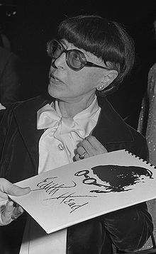 [FILM+—+mode+—+Head,+Edith+(1976).jpg]