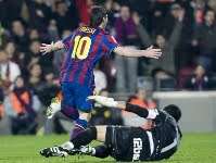 [mmmmmessi.jpg]