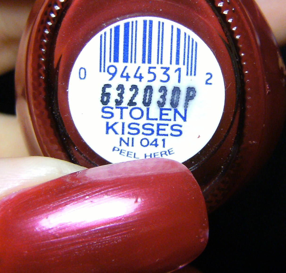 [NICOLE+-STOLEN+KISSES-+-----DEEZ-NAILZ----+(3).JPG]