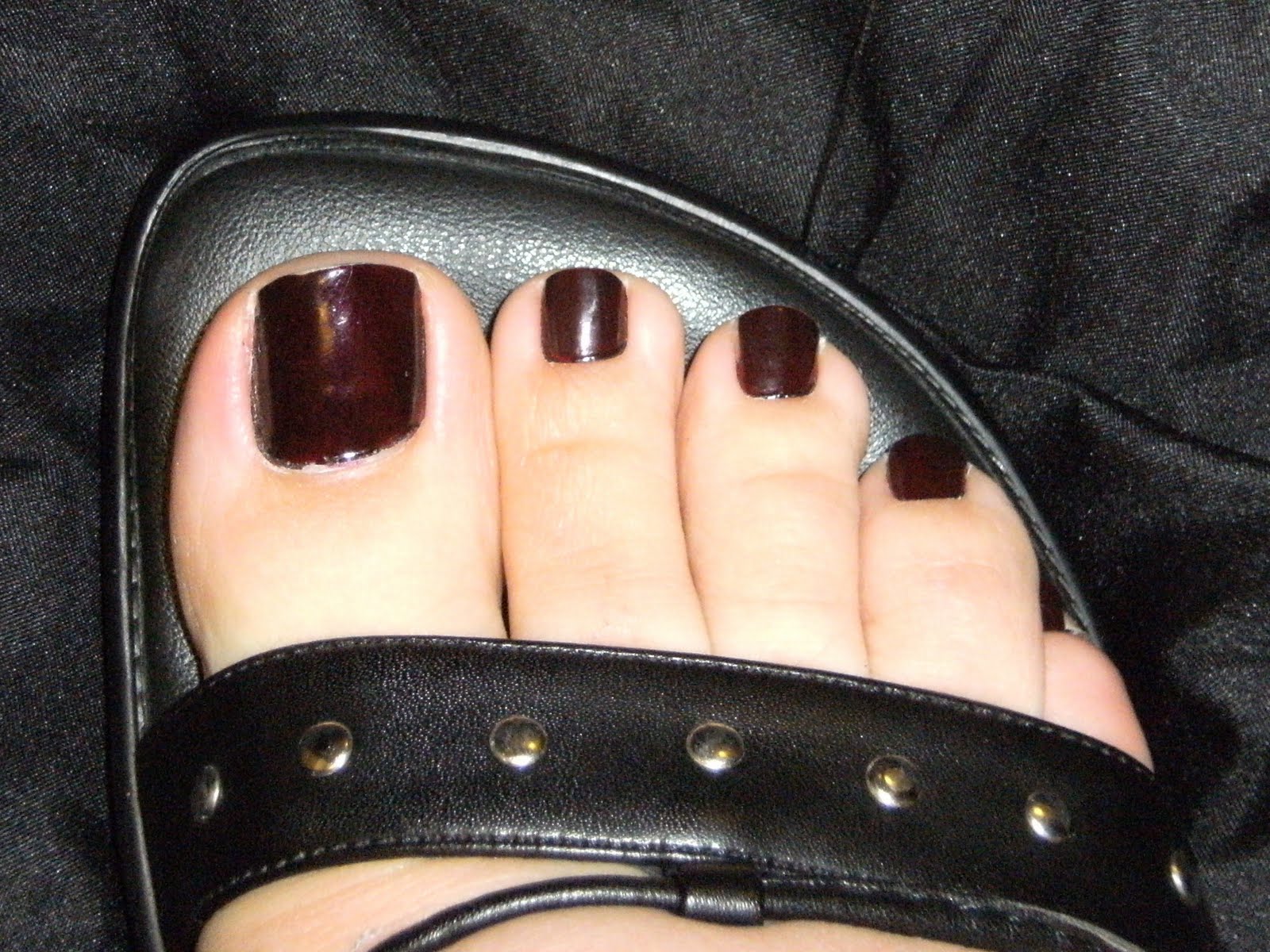 [SALLY+HANSEN+LAVENDER+ENVY+TOES+---DEEZ-NAILZ---+(5).JPG]