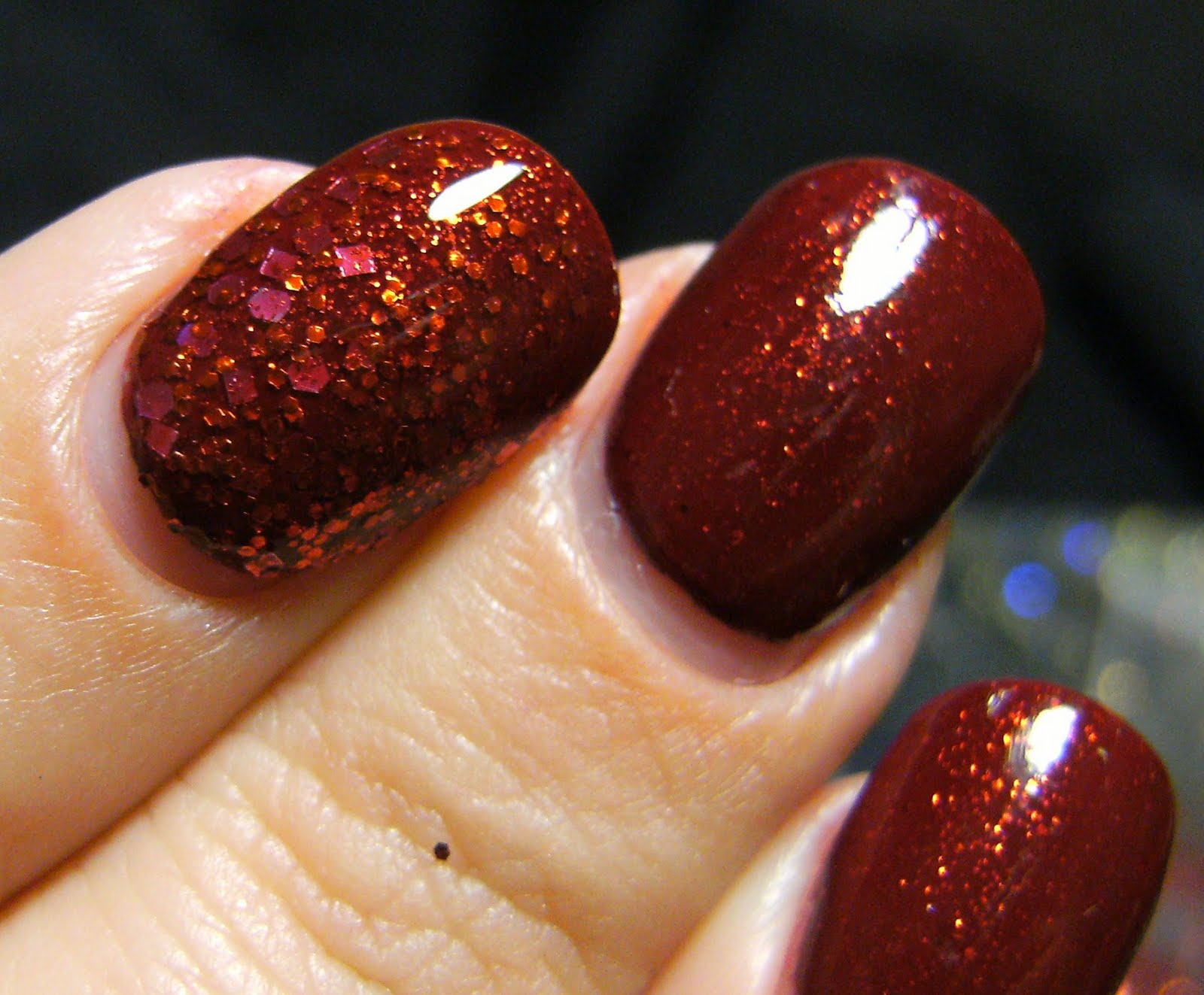 [maybelline++-+red+comet-+glitterpocalypse.JPG]