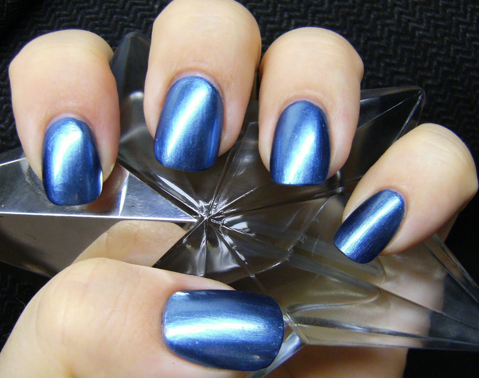 [NATURITICS+SUPER+CHROME+-+LUE+SPARK-+---DEEZ-NAILZ----+(5).JPG]