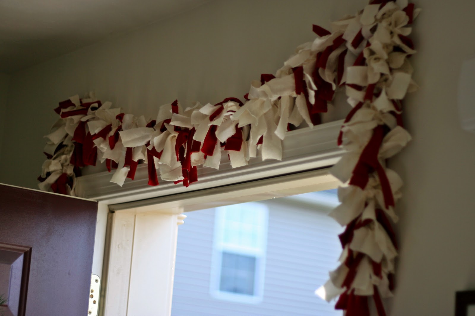 Country Mouse Tales Candy Cane Rag Garland DIY