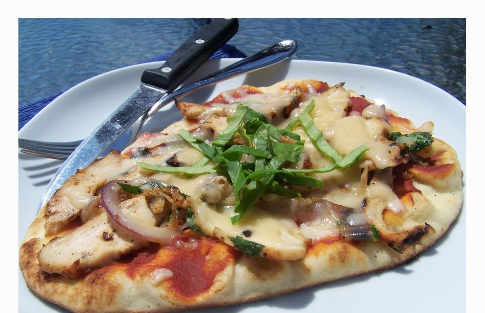 The Best Mom on the Block Mild Curry Chicken Pizza on Naan The