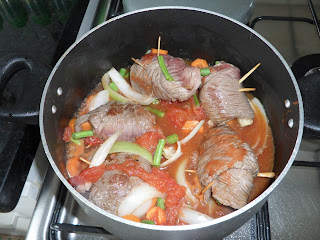 Bracciola, bife à rolle, carne recheada...enfim, uma delícia!!! 7