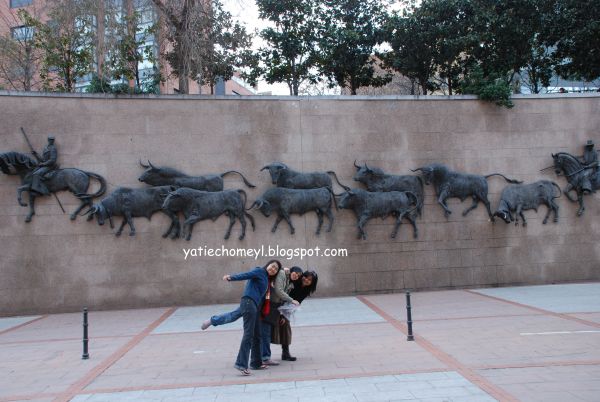 http://3.bp.blogspot.com/_c3es7FyunLI/S7vsI38qbBI/AAAAAAAAHNA/he-CI2jOmMA/s1600/Espana_Madrid_day_three+029.jpg