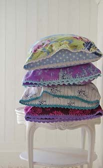 [pillow3.jpg]