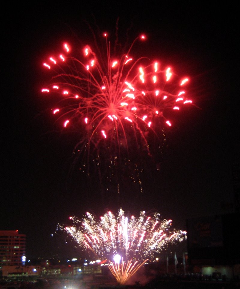 [firework.jpg]