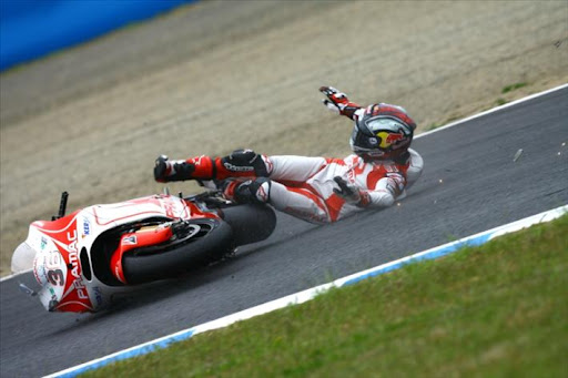 marco simoncelli crash marco simoncelli crash