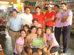 COMERCIAL LOPES E EQUIPE