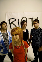 MUSIKA QUE ESCUCHO : PARAMORE...LA MEJOR BANDA...